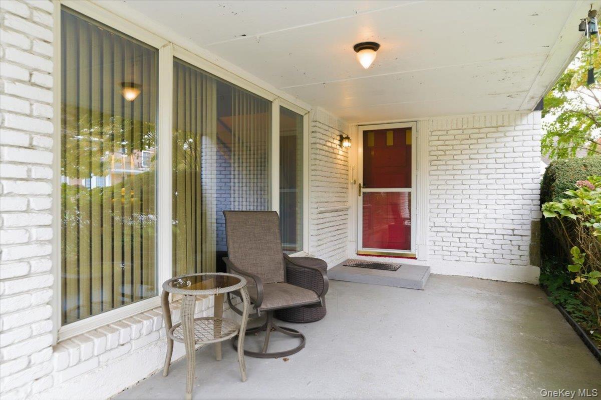 Single Family Colgate  Nassau County, NY 11023, MLS-929974-4