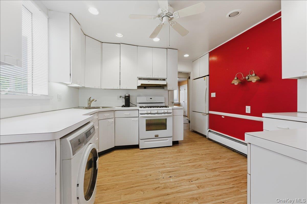 Single Family Colgate  Nassau County, NY 11023, MLS-929974-8