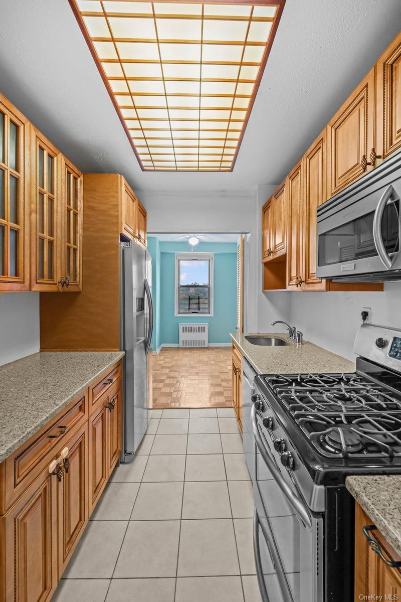 Coop Johnson  Bronx, NY 10463, MLS-929979-10