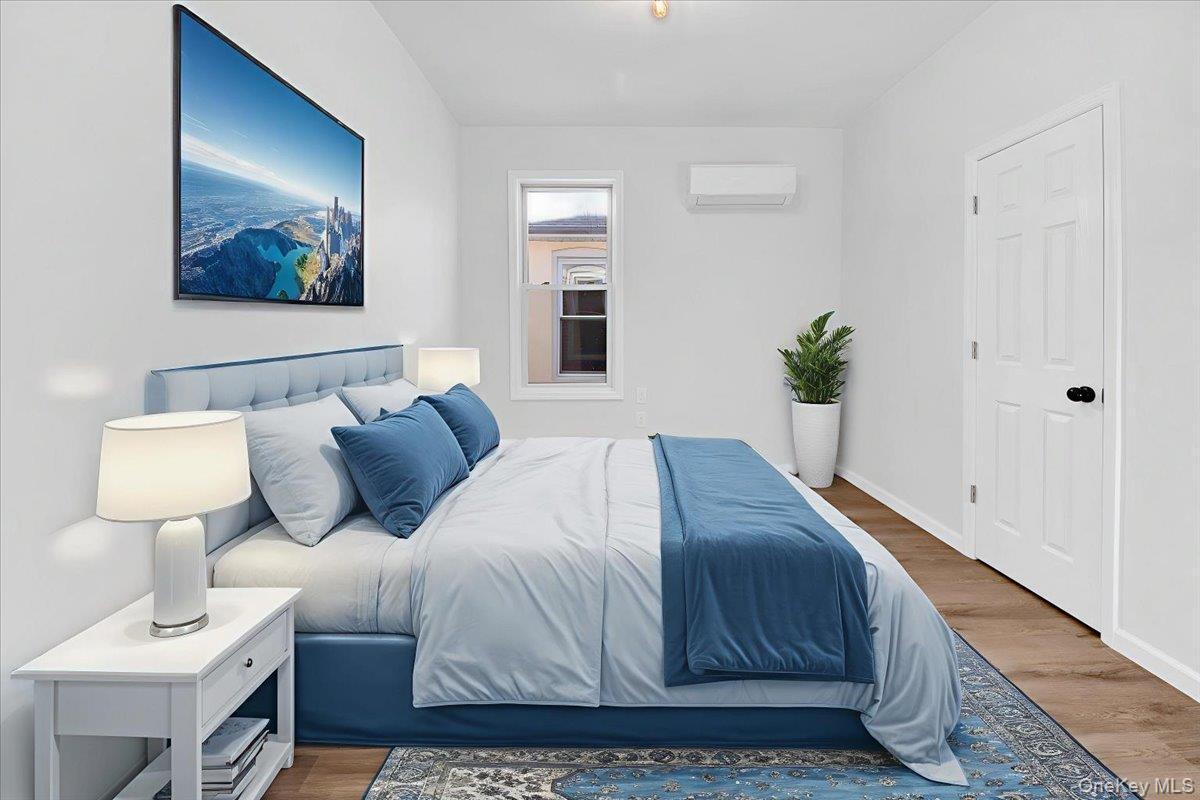 Single Family Fenton  Bronx, NY 10469, MLS-929995-31