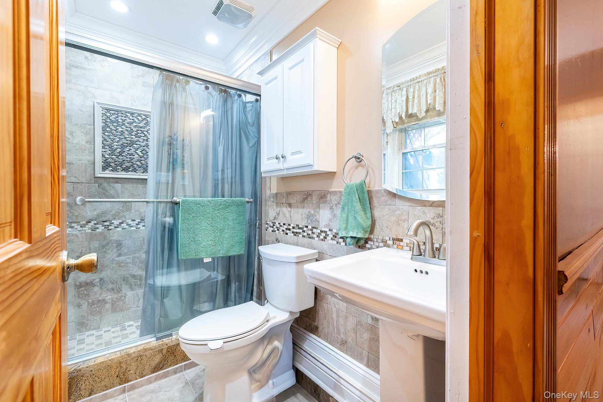 Single Family Four Winds  Dutchess County, NY 12603, MLS-930033-25