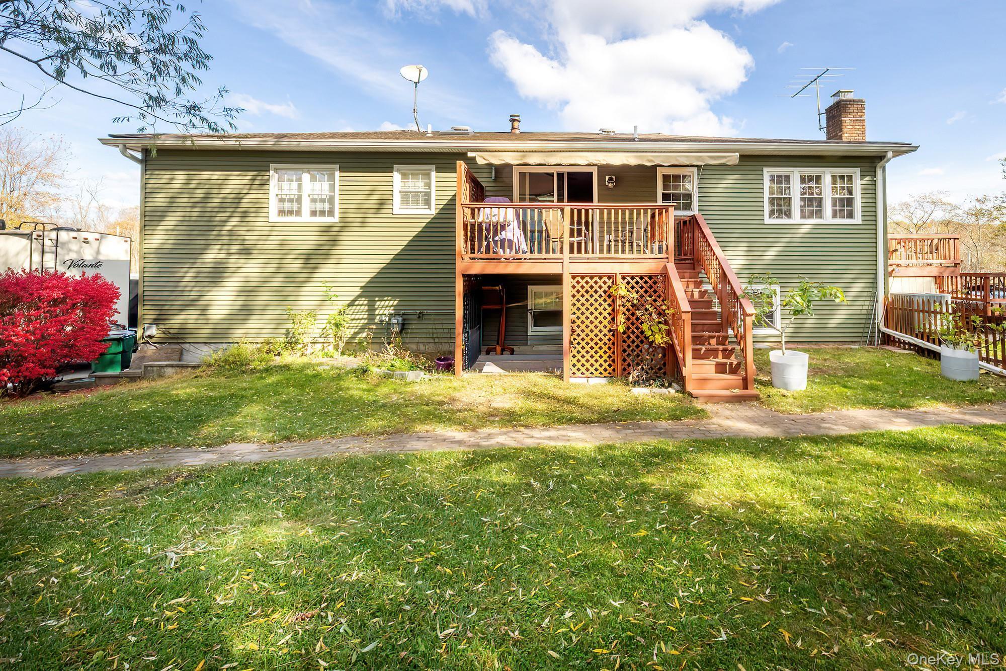 Single Family Four Winds  Dutchess County, NY 12603, MLS-930033-33