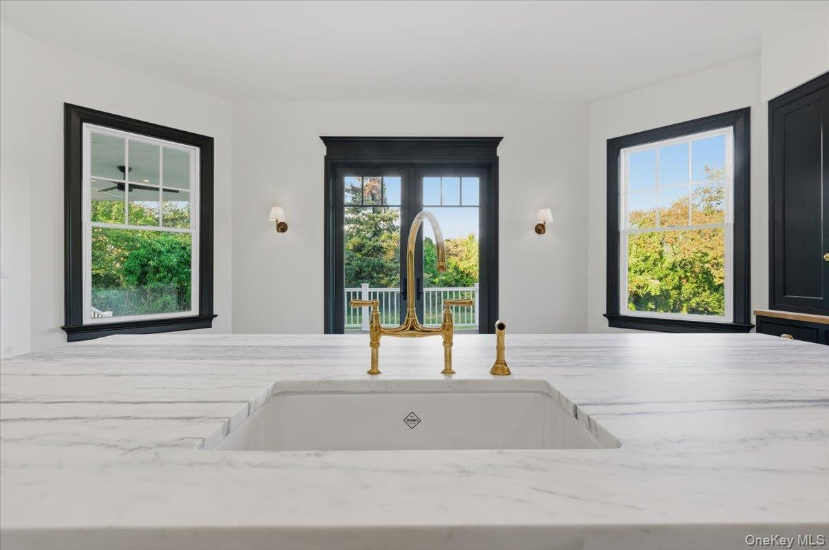 Single Family Soundview Suffolk County, NY 11743, MLS-930034-14