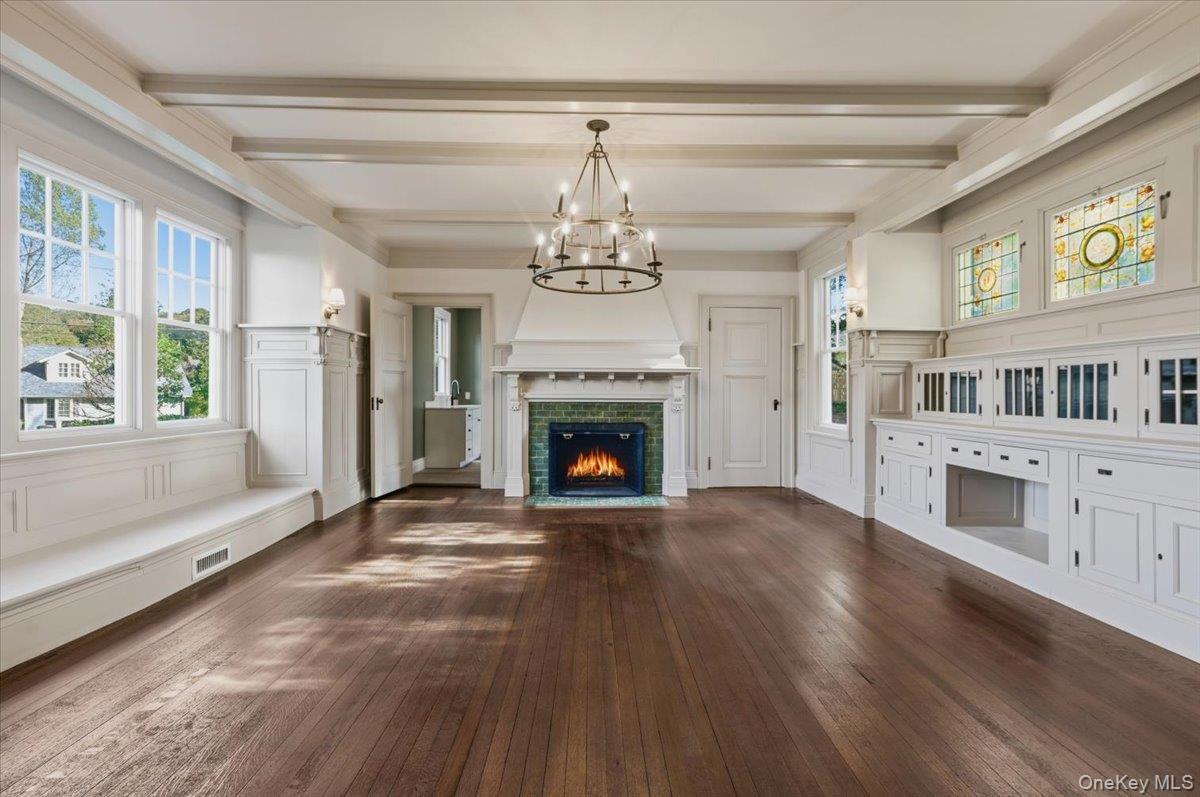 Single Family Soundview Suffolk County, NY 11743, MLS-930034-17