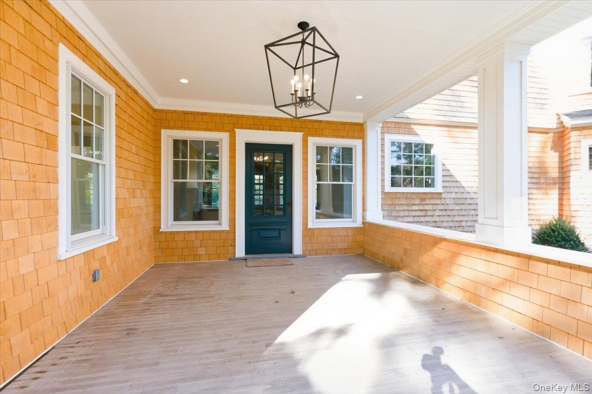 Single Family Soundview Suffolk County, NY 11743, MLS-930034-3