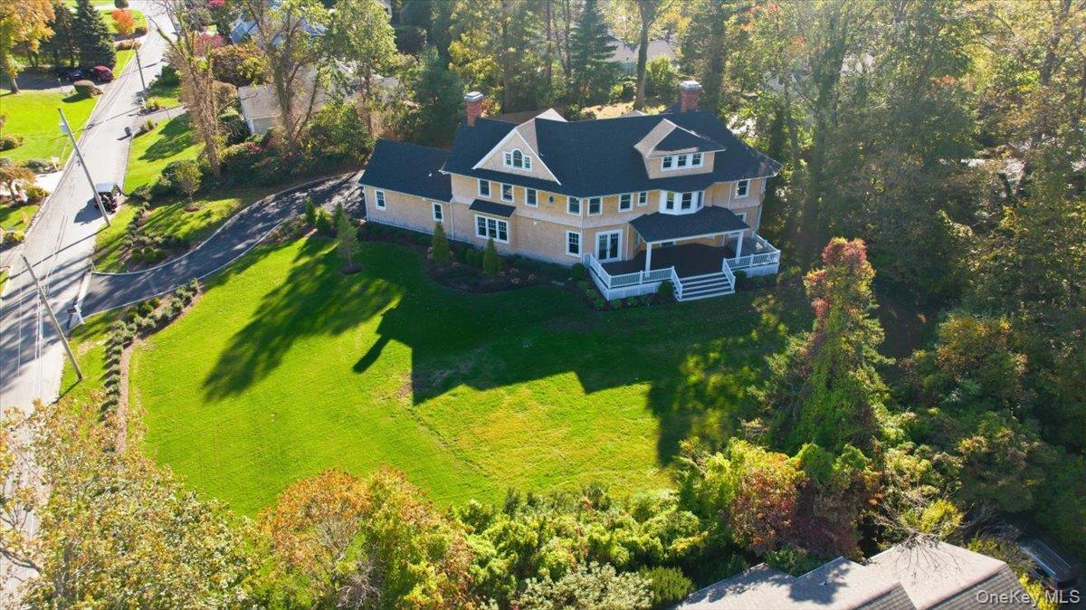 Single Family Soundview Suffolk County, NY 11743, MLS-930034-42