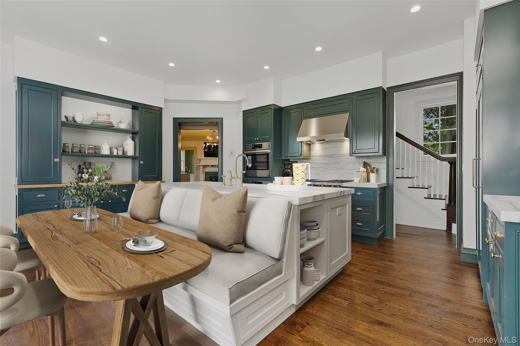 Single Family Soundview Suffolk County, NY 11743, MLS-930034-9