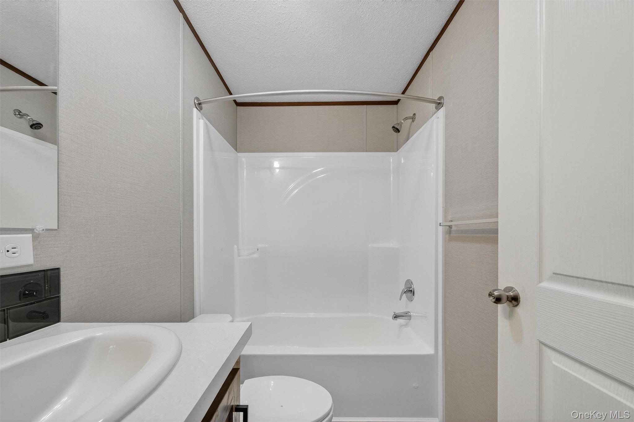 Single Family Ba Mar  Rockland County, NY 10980, MLS-930044-25