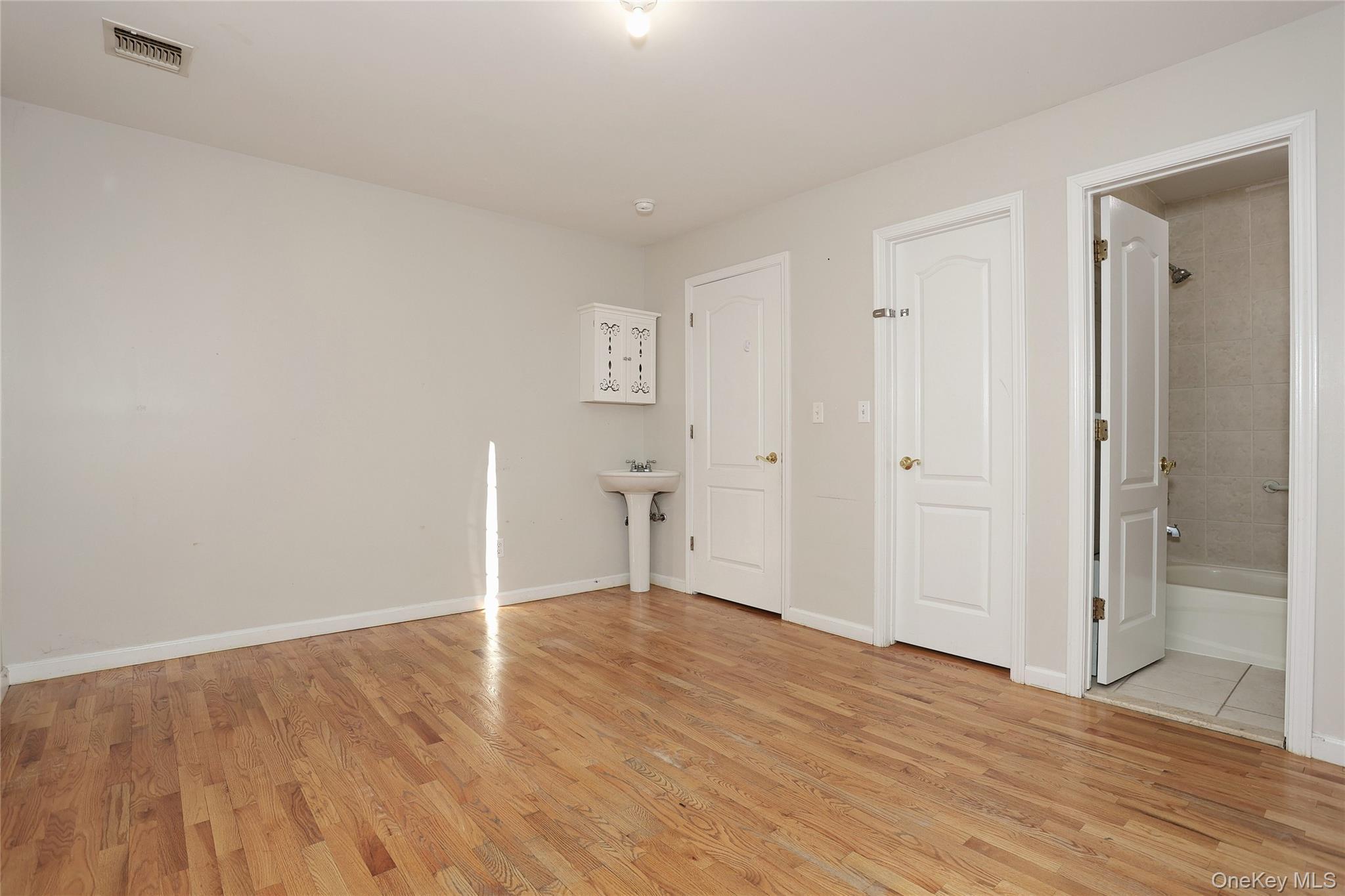 Condo Laura  Rockland County, NY 10977, MLS-930047-22