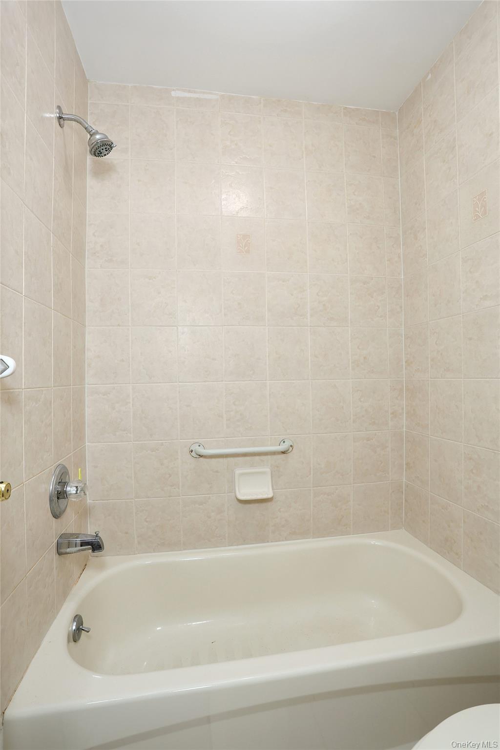 Condo Laura  Rockland County, NY 10977, MLS-930047-24