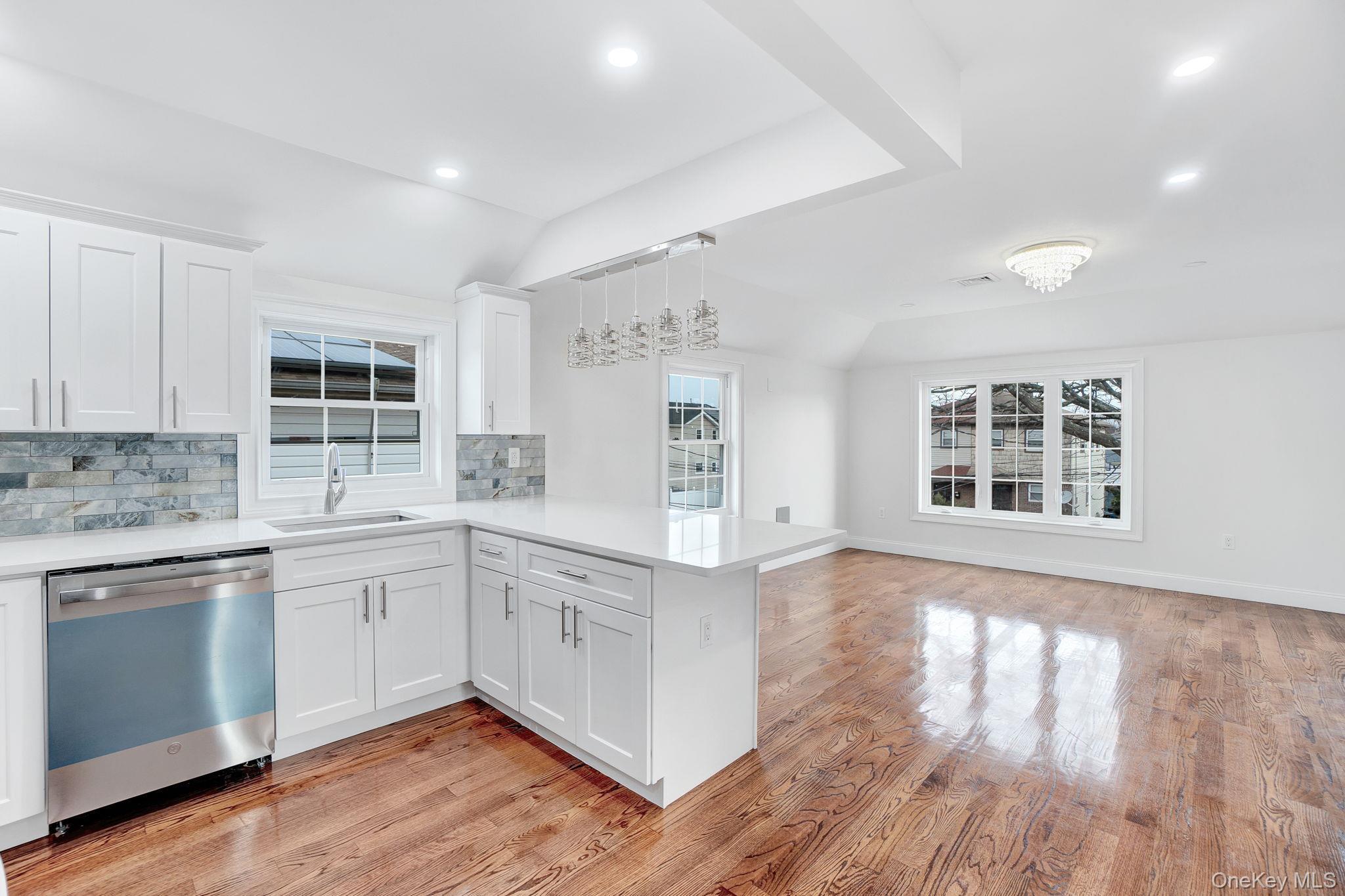 Single Family 177th Queens, NY 11434, MLS-930112-15