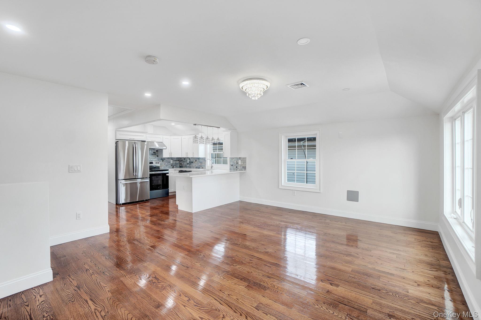 Single Family 177th Queens, NY 11434, MLS-930112-7