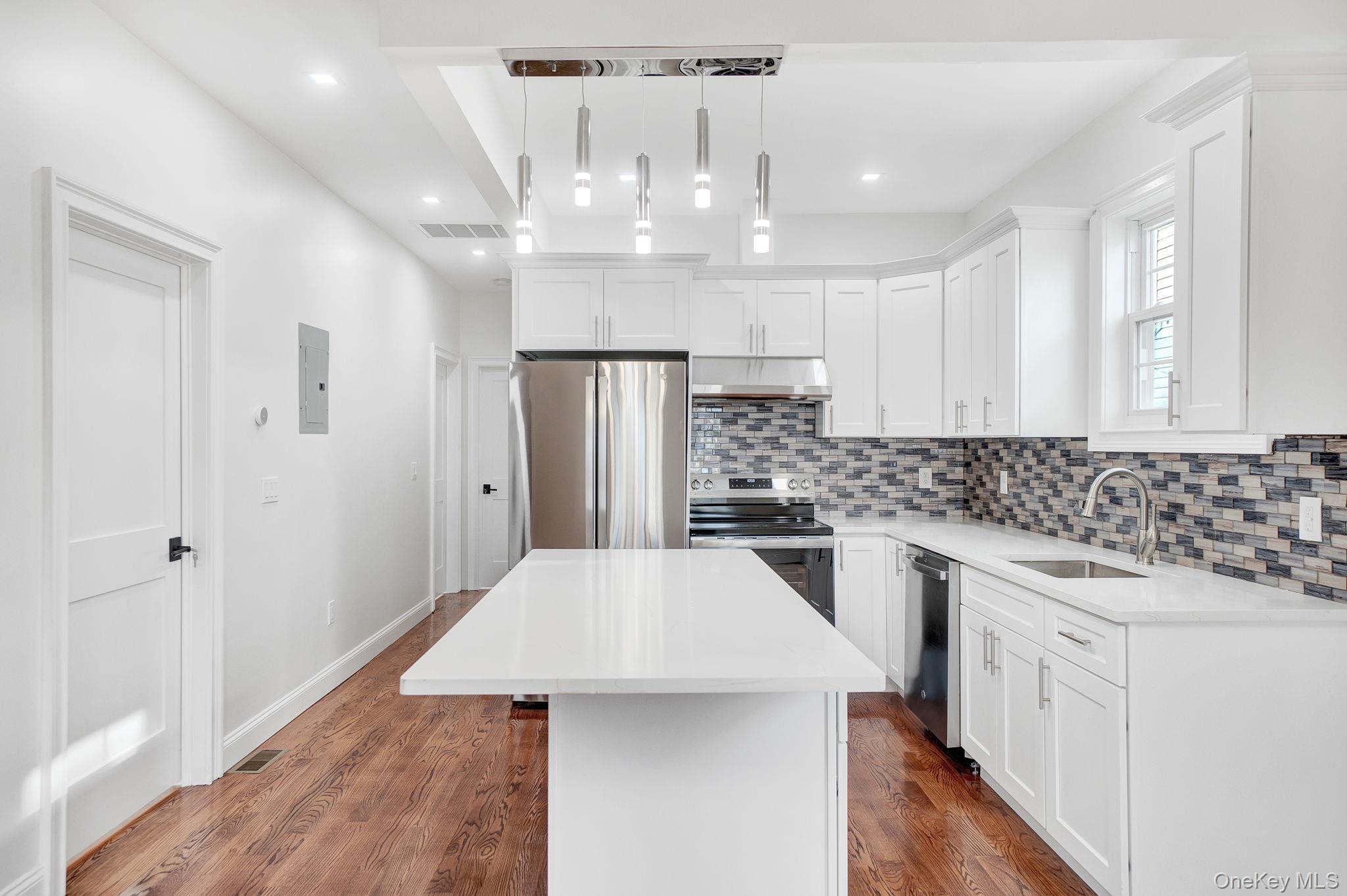 Single Family 177th Queens, NY 11434, MLS-930112-8