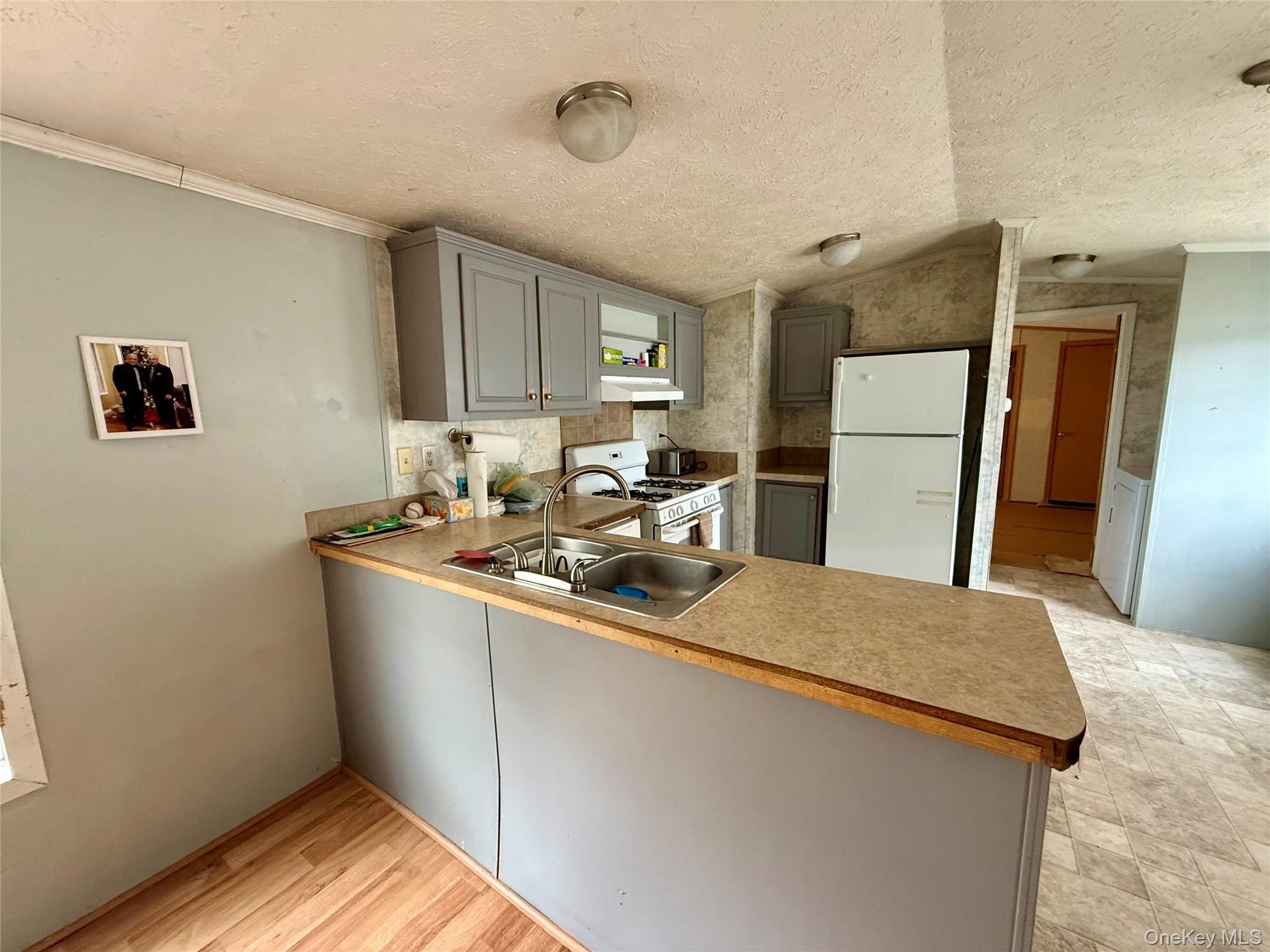 Single Family Gulliver  Orange County, NY 12586, MLS-930118-4