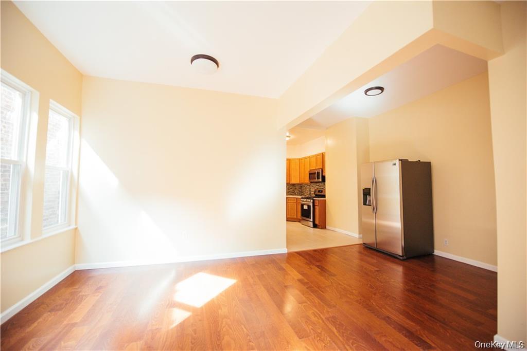 Single Family Beach Bronx, NY 10460, MLS-930132-2