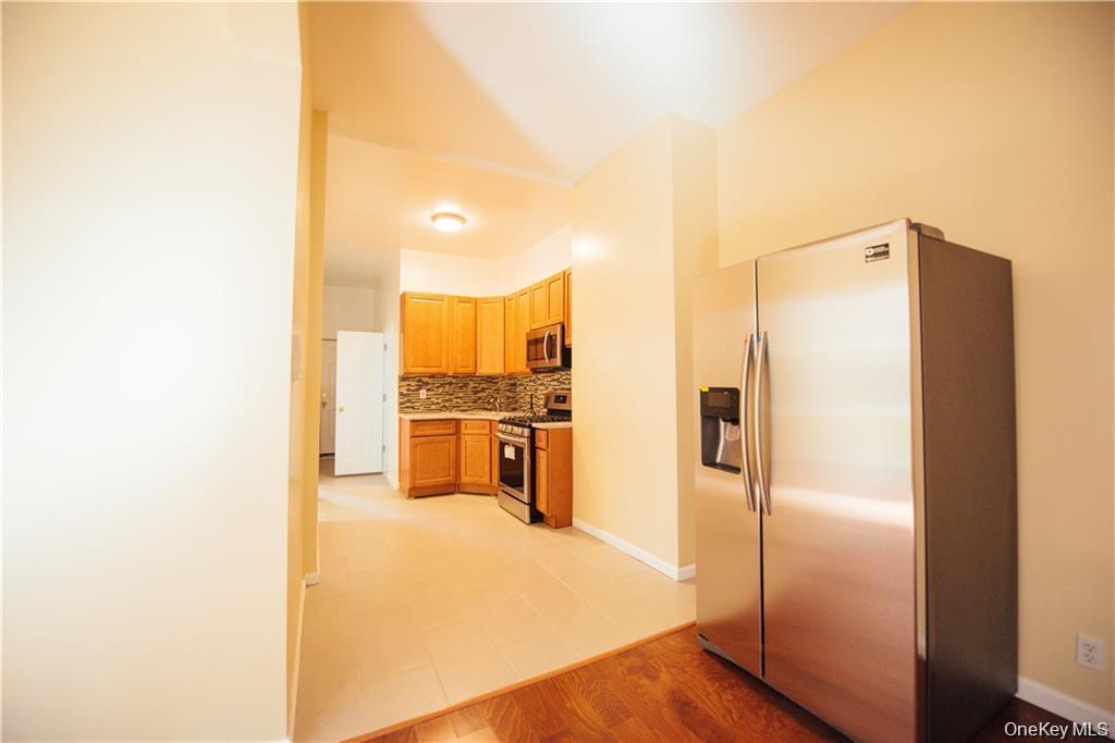 Single Family Beach Bronx, NY 10460, MLS-930132-3