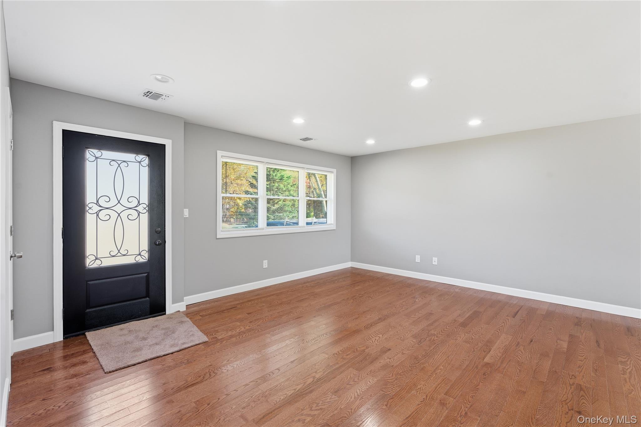 Single Family Connetquot  Suffolk County, NY 11722, MLS-930161-12