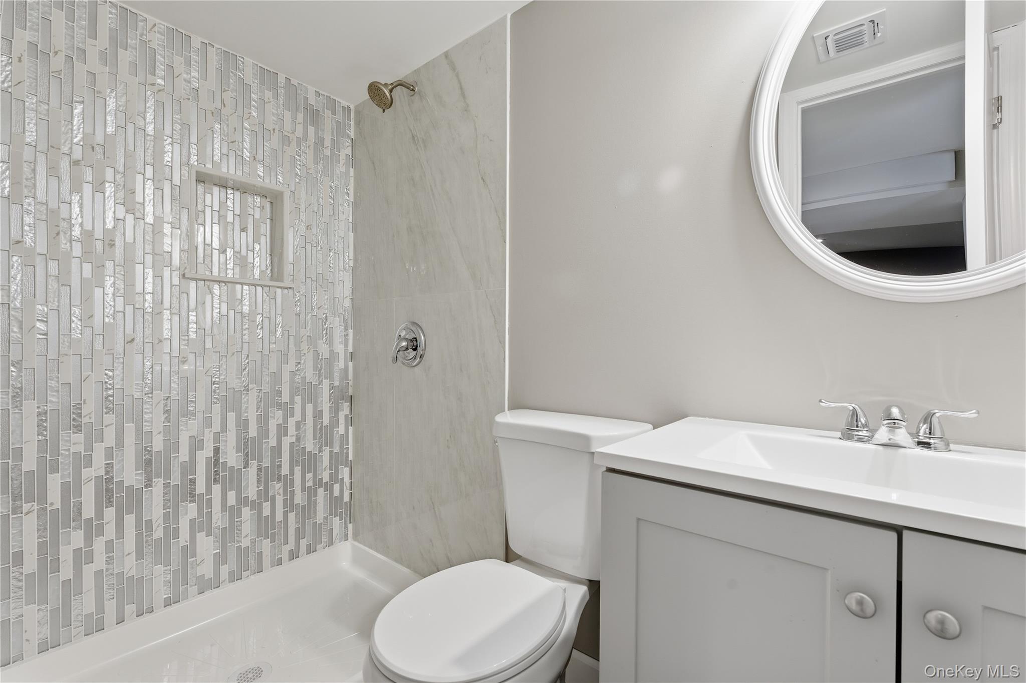 Single Family Connetquot  Suffolk County, NY 11722, MLS-930161-16