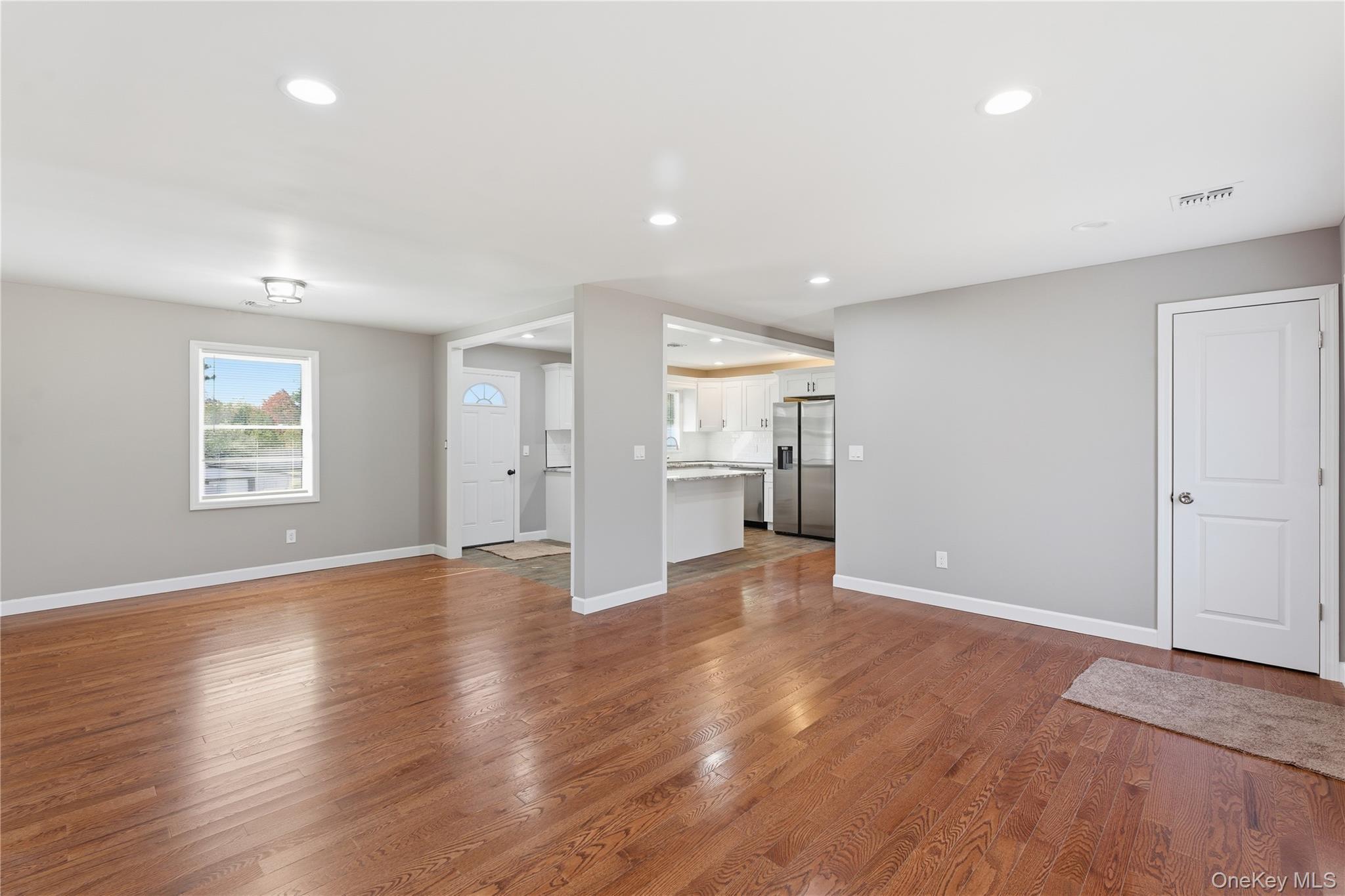 Single Family Connetquot  Suffolk County, NY 11722, MLS-930161-7