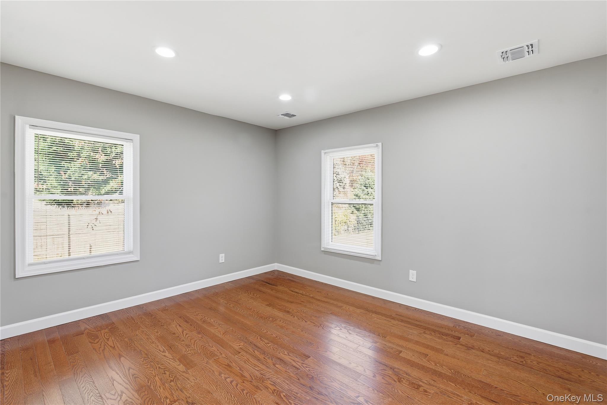 Single Family Connetquot  Suffolk County, NY 11722, MLS-930161-9