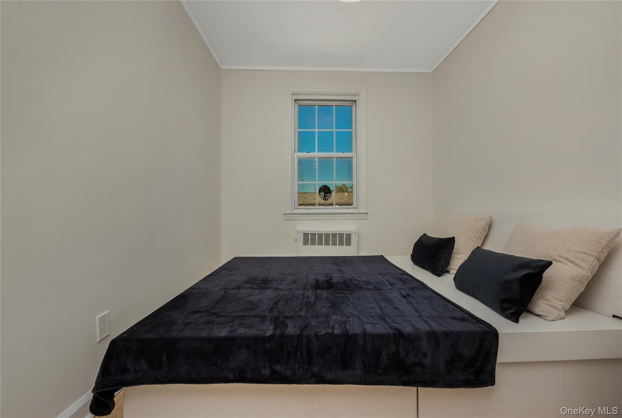 Single Family 174th Queens, NY 11366, MLS-930172-10