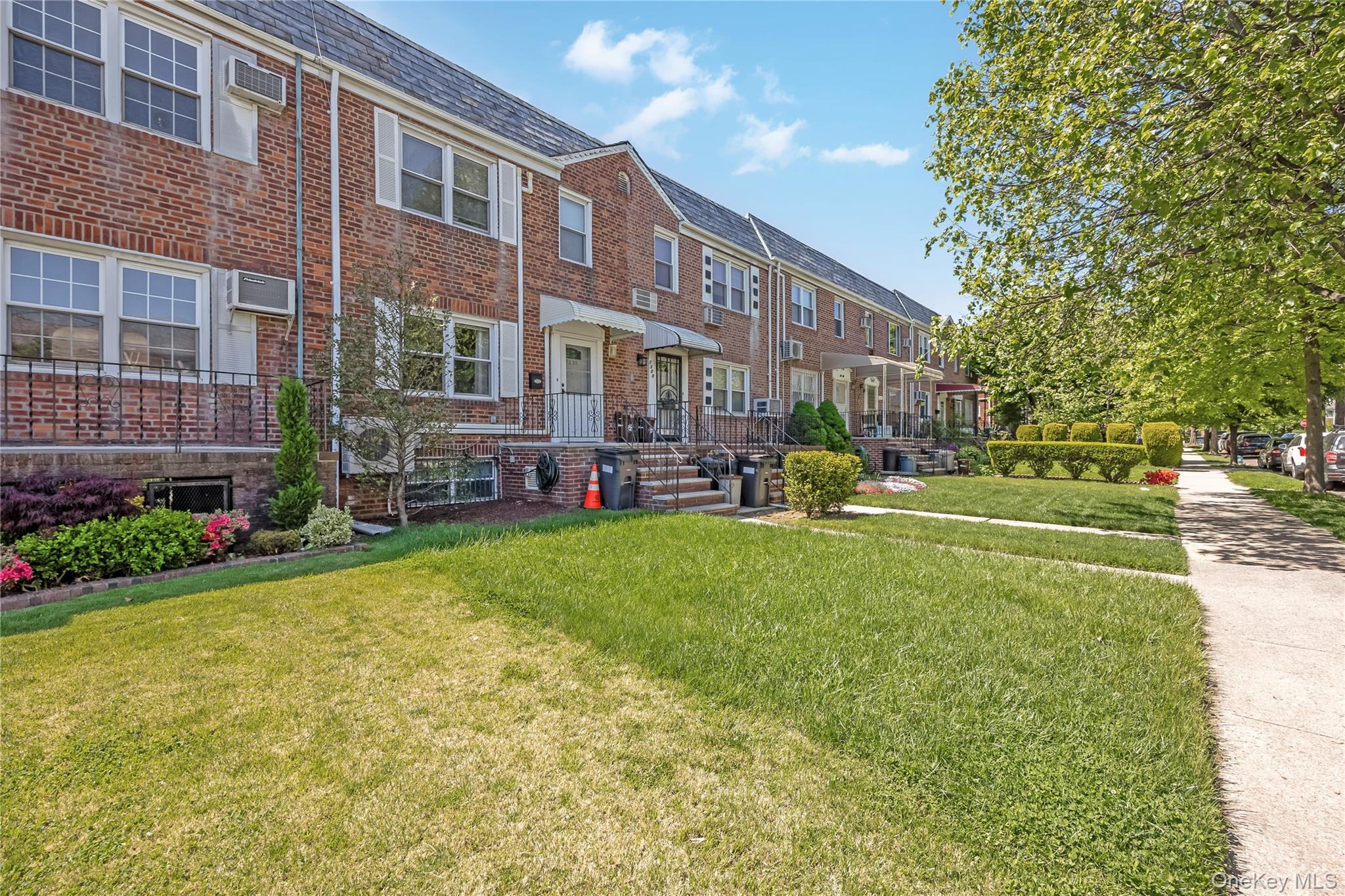Single Family 174th Queens, NY 11366, MLS-930172-4