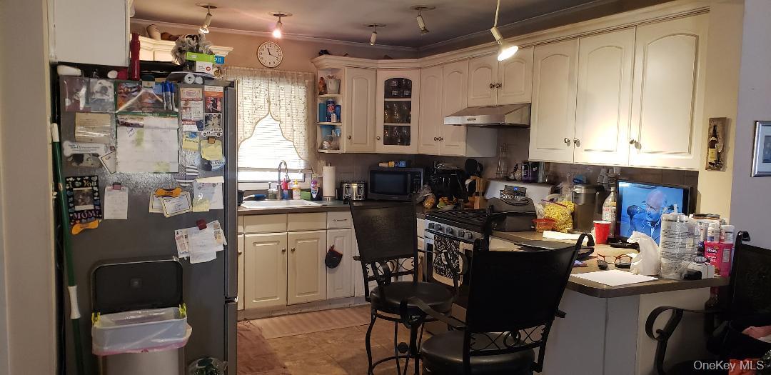 Single Family Enness  Nassau County, NY 11714, MLS-930177-5