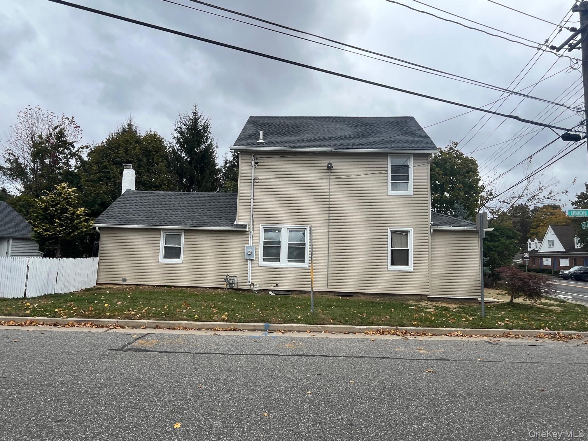 Single Family Hallock  Suffolk County, NY 11776, MLS-930183-13