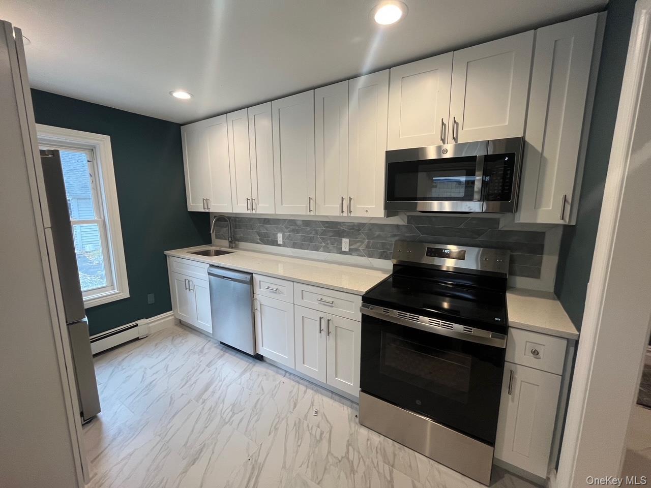 Single Family Hallock  Suffolk County, NY 11776, MLS-930183-4