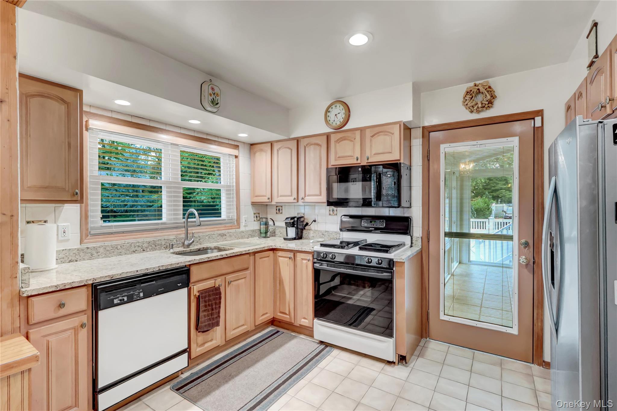 Single Family Mallard Suffolk County, NY 11784, MLS-930193-13