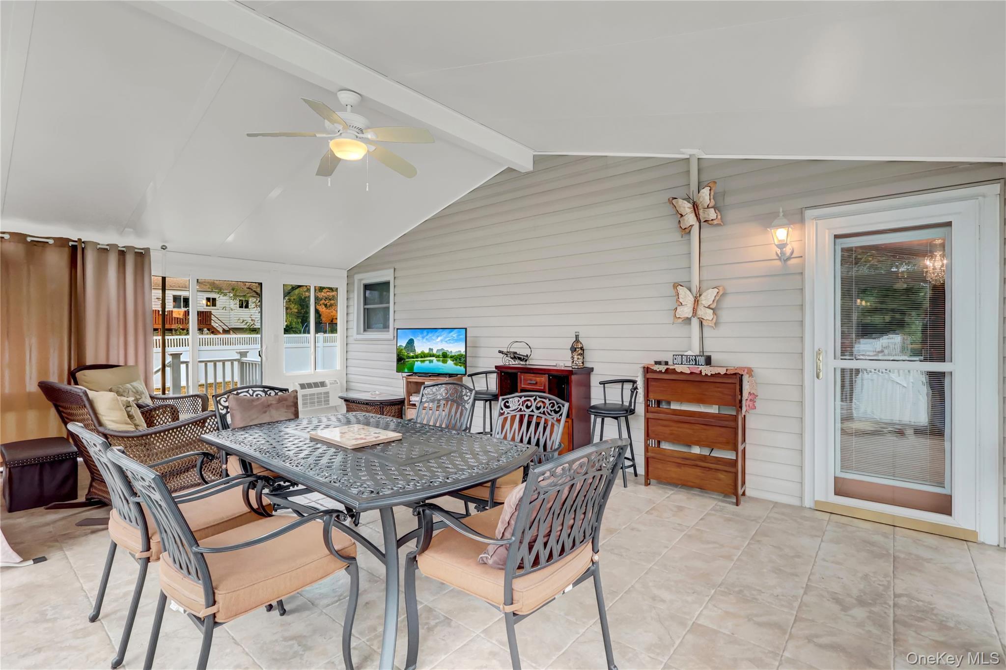 Single Family Mallard Suffolk County, NY 11784, MLS-930193-17