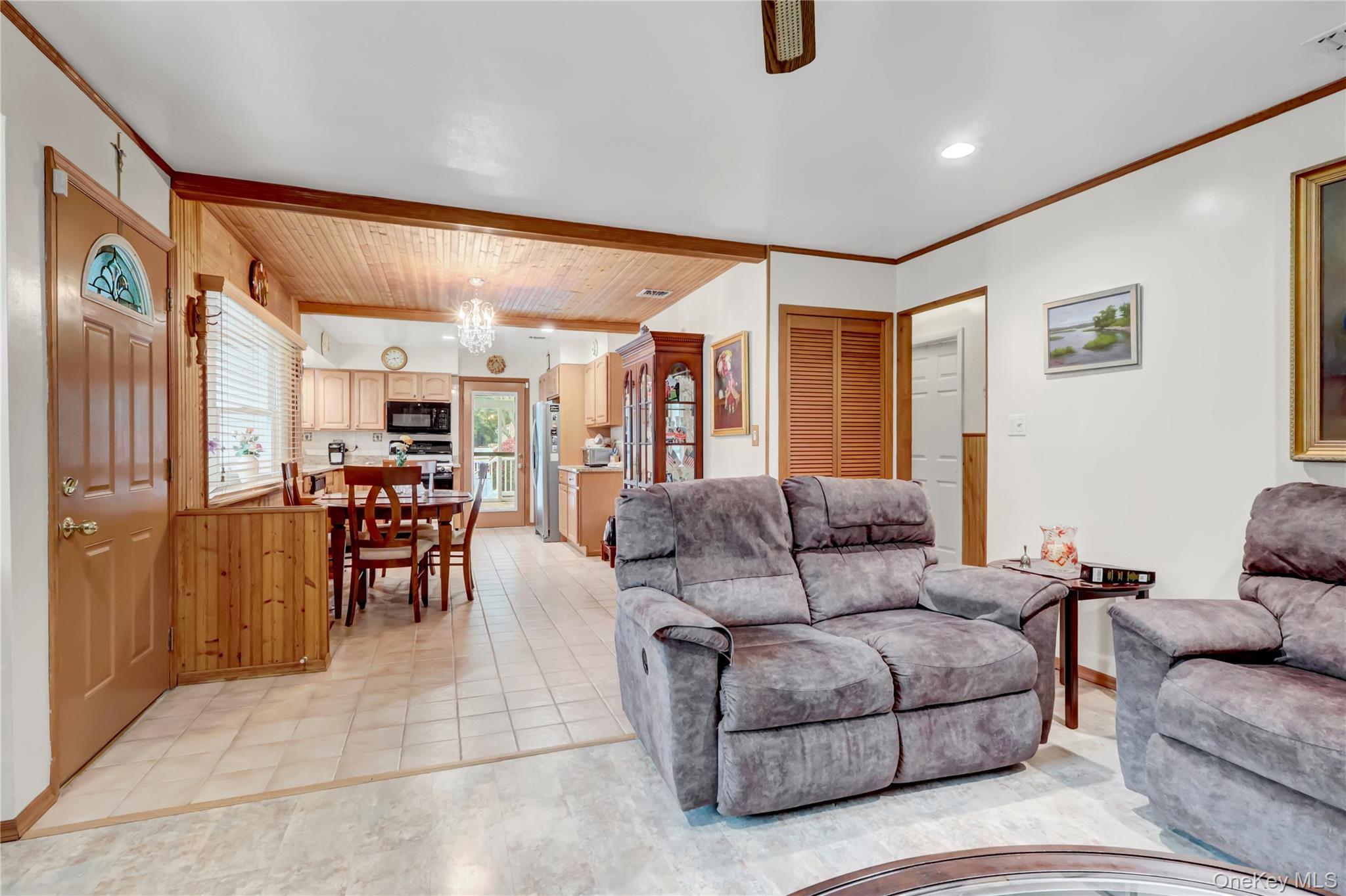 Single Family Mallard Suffolk County, NY 11784, MLS-930193-20