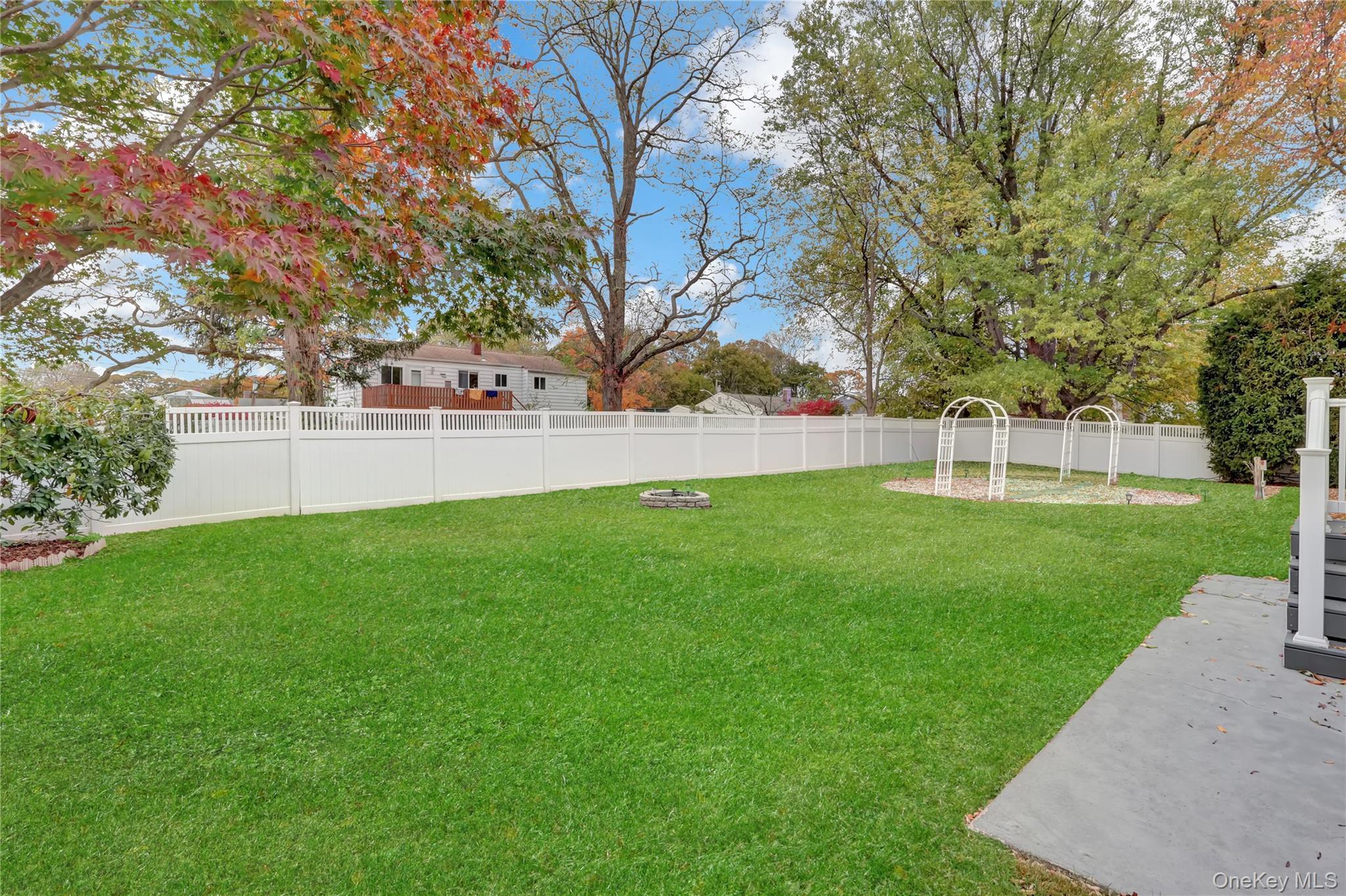 Single Family Mallard Suffolk County, NY 11784, MLS-930193-6