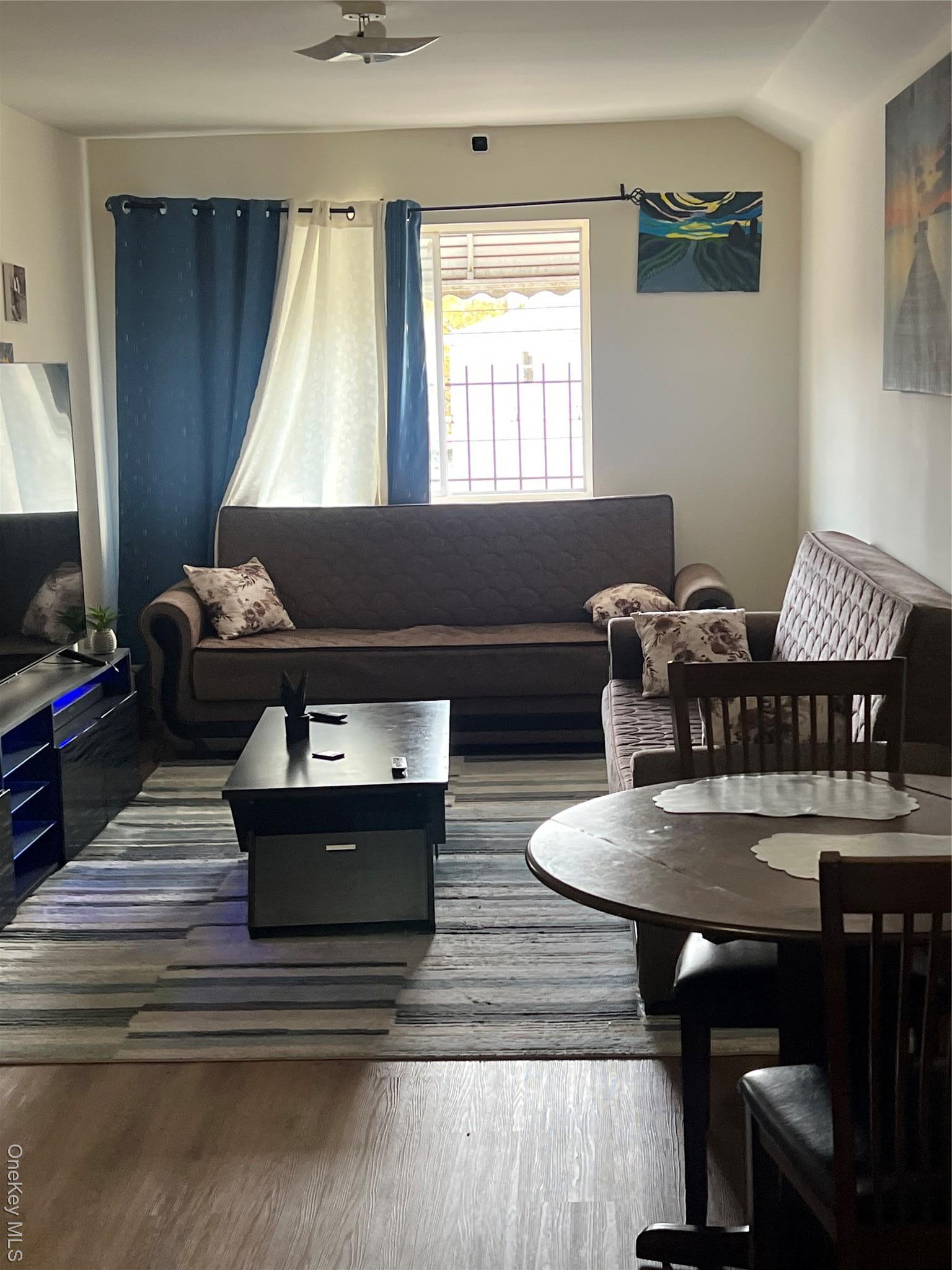 Single Family Laconia  Bronx, NY 10466, MLS-930198-3