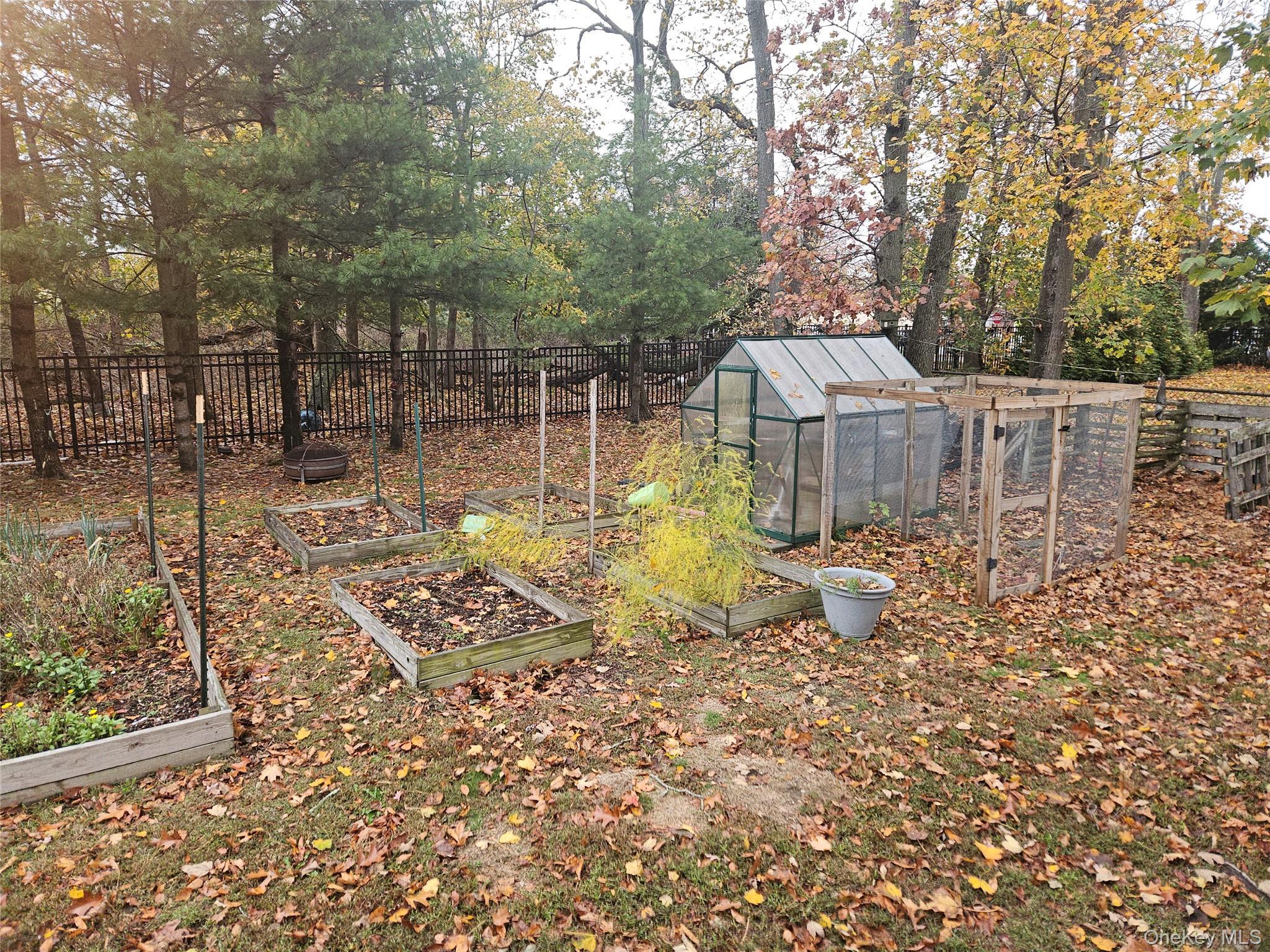 Single Family Woodland Suffolk County, NY 11730, MLS-930204-10