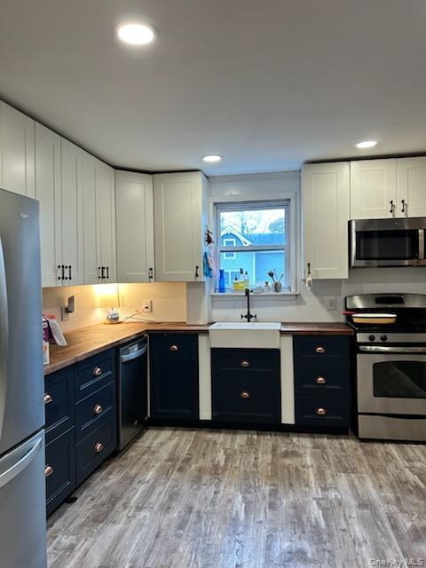 Single Family Woodland Suffolk County, NY 11730, MLS-930204-3