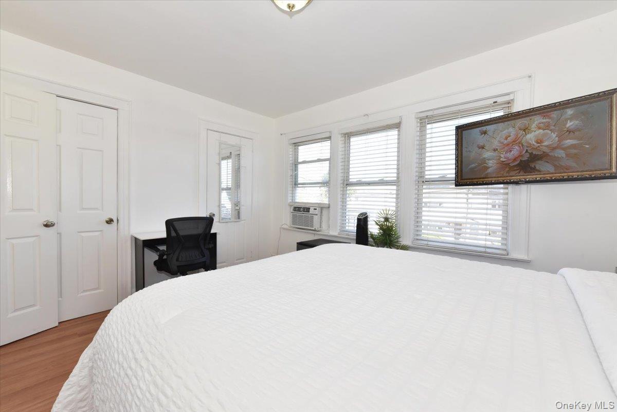 Single Family 194th Queens, NY 11412, MLS-930209-13