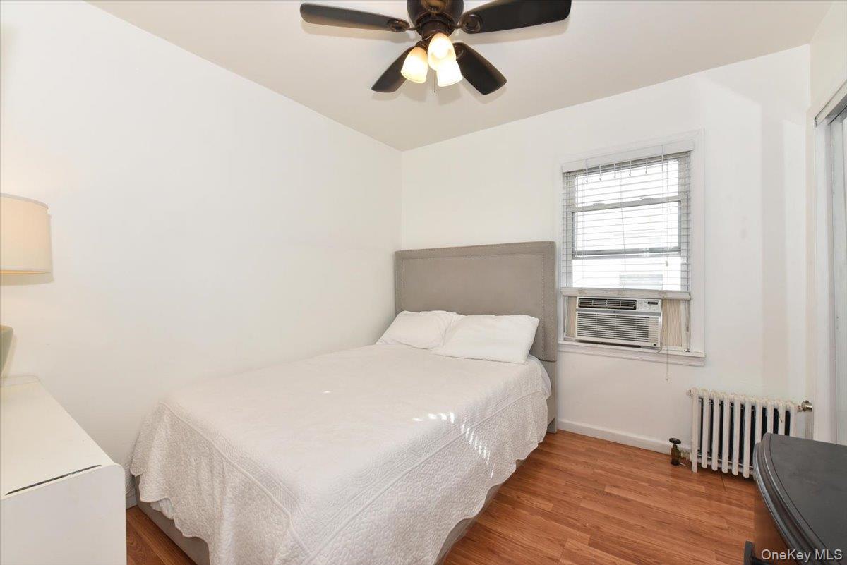 Single Family 194th Queens, NY 11412, MLS-930209-15