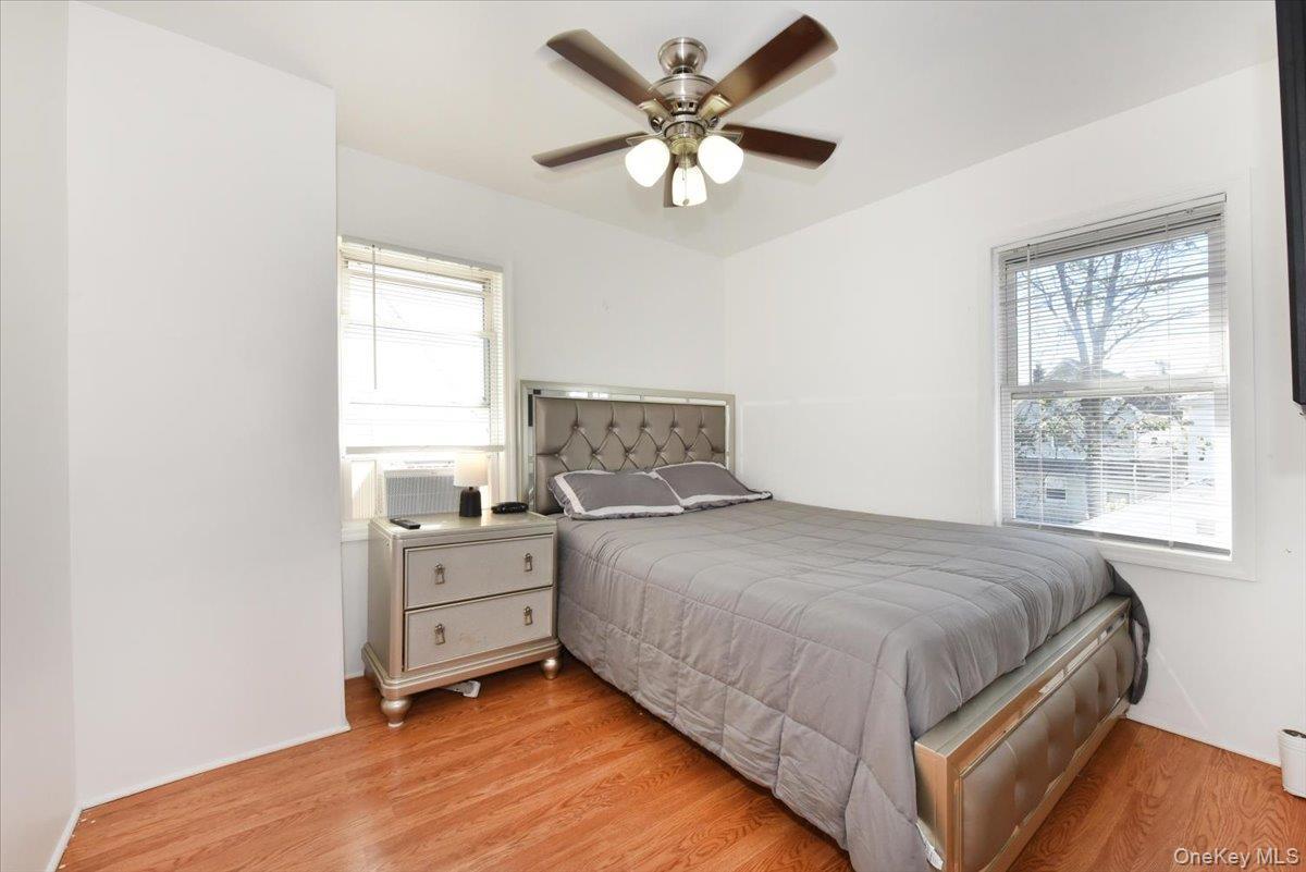 Single Family 194th Queens, NY 11412, MLS-930209-16