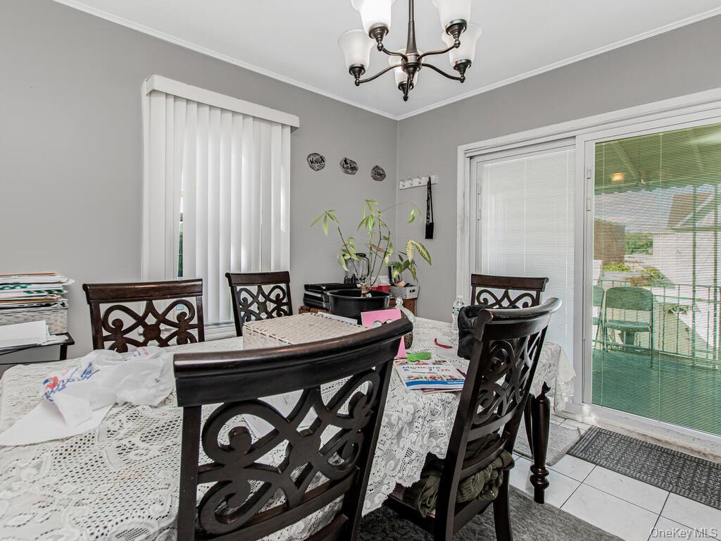 Single Family Carpenter Bronx, NY 10470, MLS-930216-8