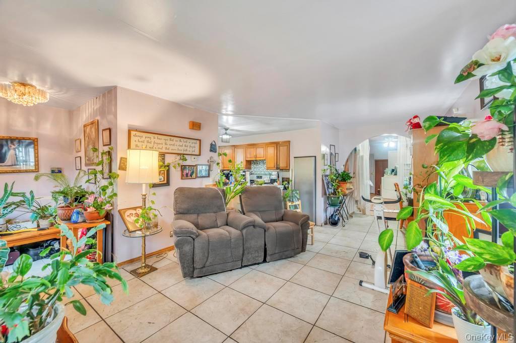 Single Family Commack  Suffolk County, NY 11729, MLS-930217-11