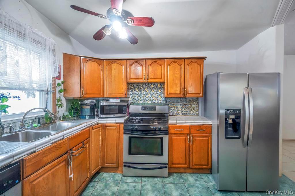 Single Family Commack  Suffolk County, NY 11729, MLS-930217-14