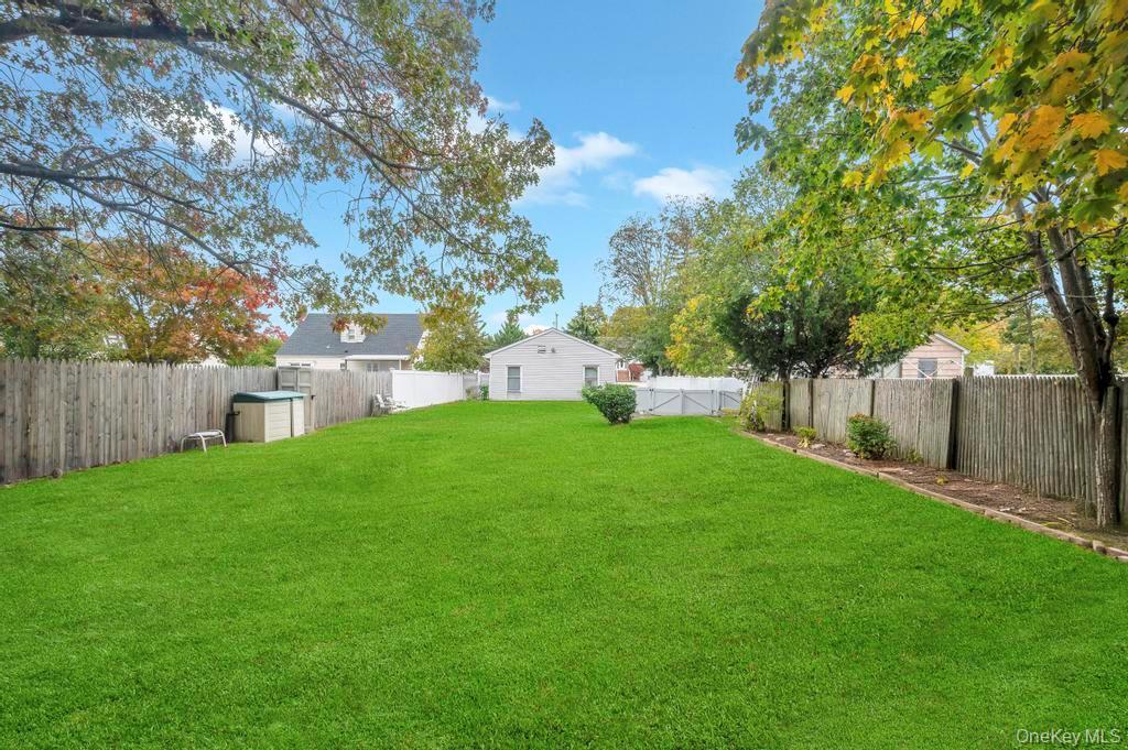 Single Family Commack  Suffolk County, NY 11729, MLS-930217-5