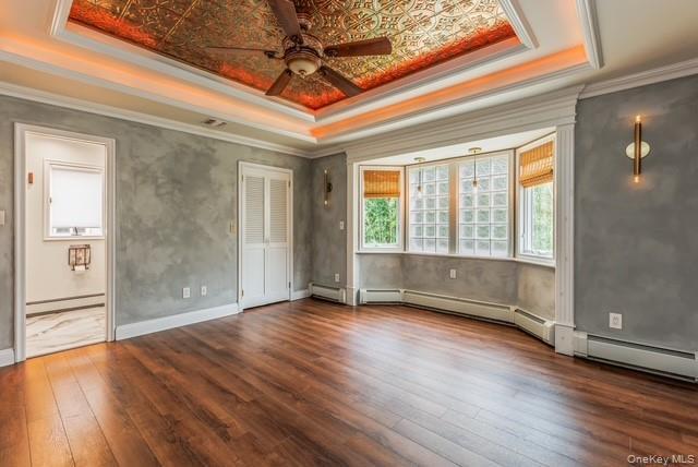 Single Family Beverly Rd.  Suffolk County, NY 11769, MLS-930218-14