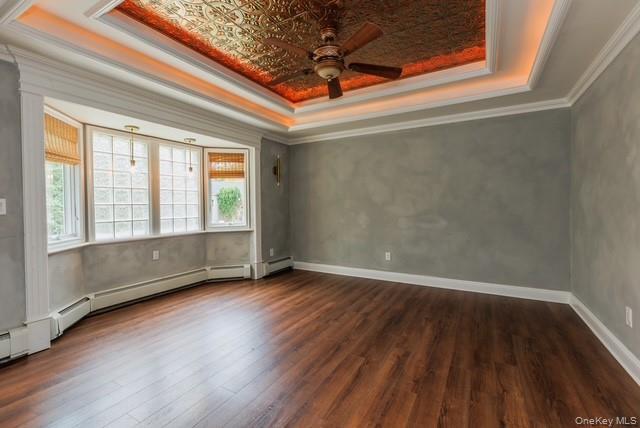 Single Family Beverly Rd.  Suffolk County, NY 11769, MLS-930218-15