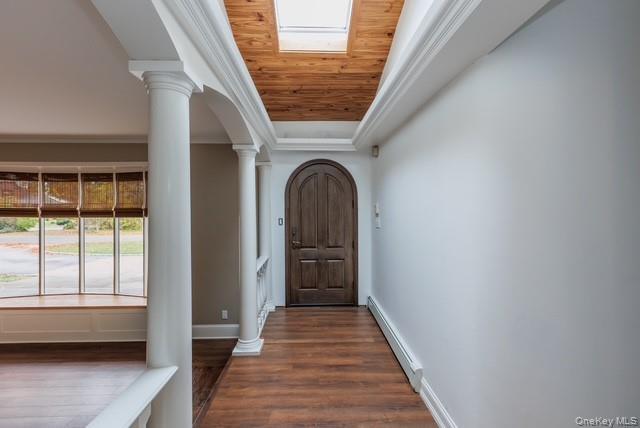 Single Family Beverly Rd.  Suffolk County, NY 11769, MLS-930218-3