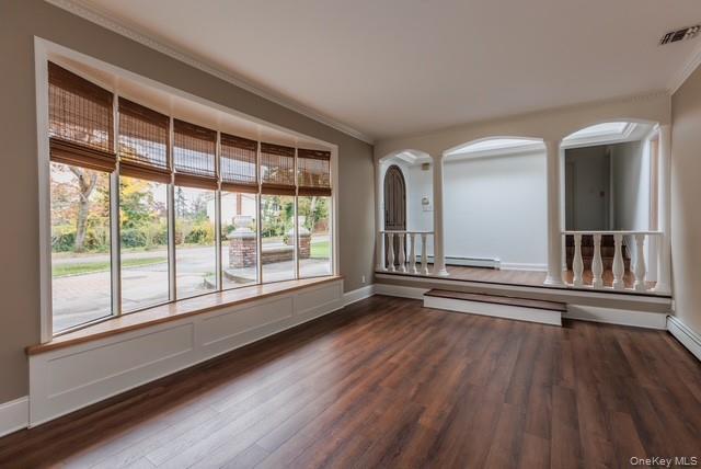 Single Family Beverly Rd.  Suffolk County, NY 11769, MLS-930218-5