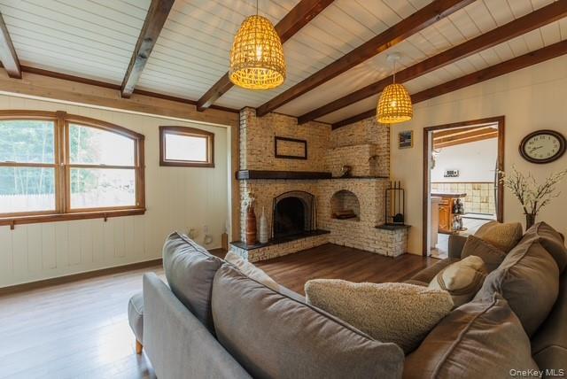 Single Family Beverly Rd.  Suffolk County, NY 11769, MLS-930218-9