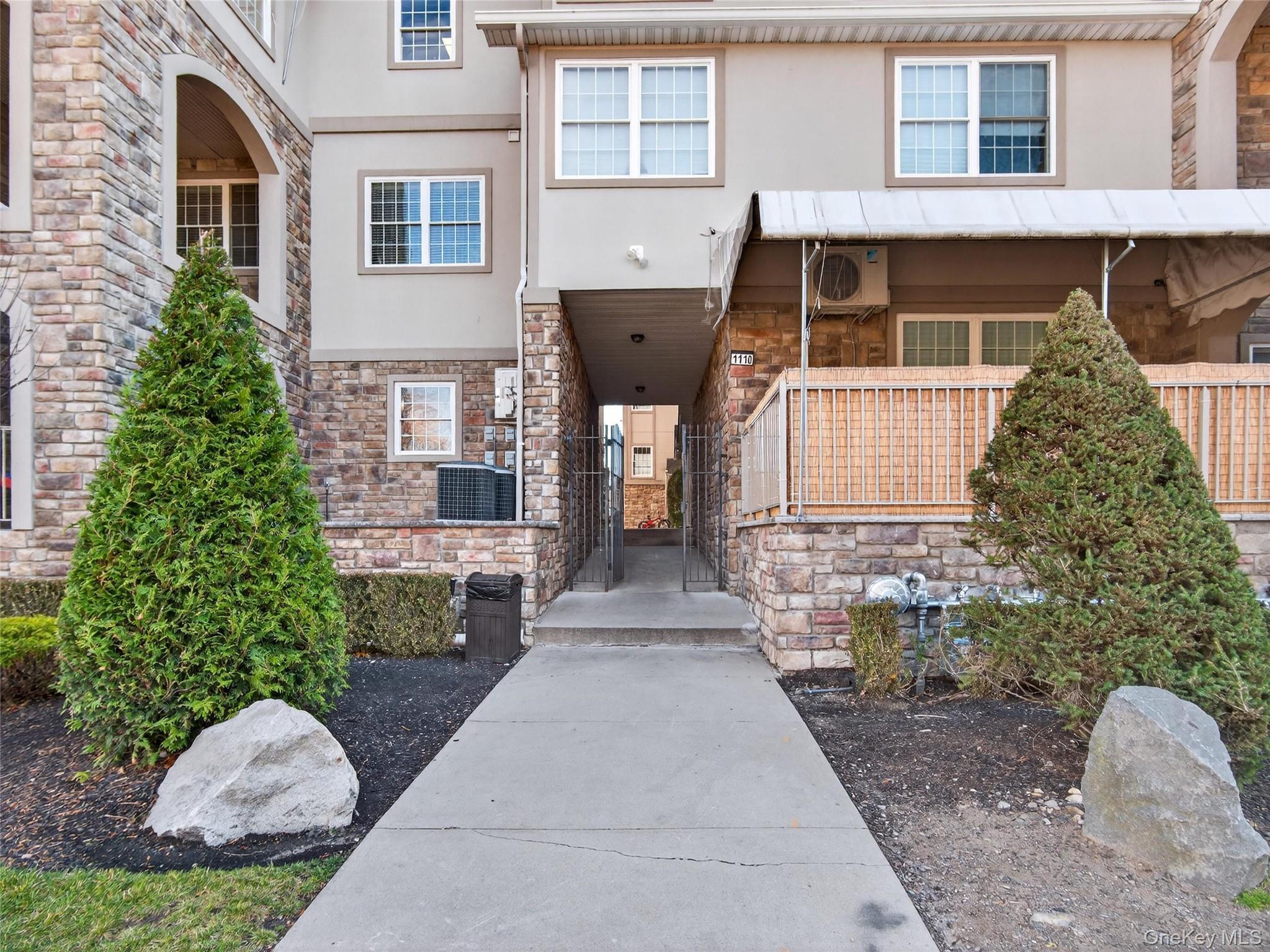 Condo Parkview  Rockland County, NY 10977, MLS-930245-3