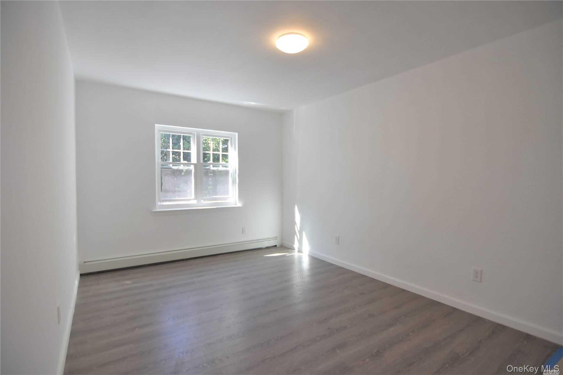 Single Family 164th Queens, NY 11365, MLS-930270-2